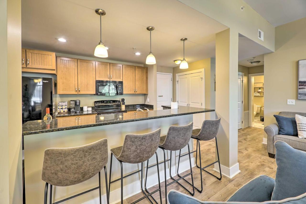 Grand Haven Condo - Walk To Nearby Hot Spots! Екстер'єр фото
